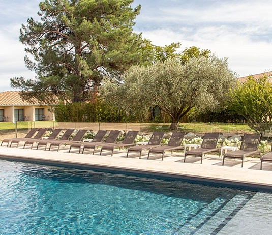 Renovation of the Golden Tulip Paradou in Avignon - swimming pool